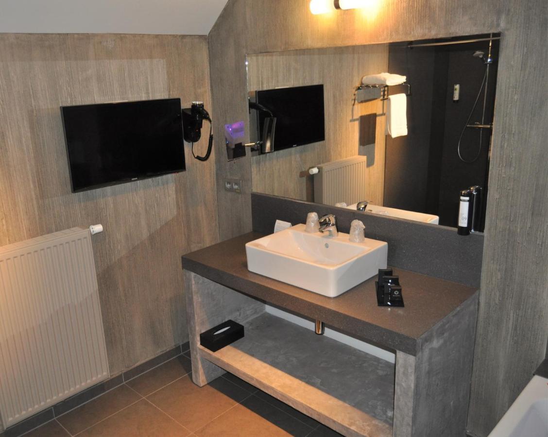 Hotel Saint Daniel Péruwelz Extérieur photo