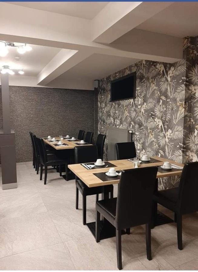 Hotel Saint Daniel Péruwelz Extérieur photo