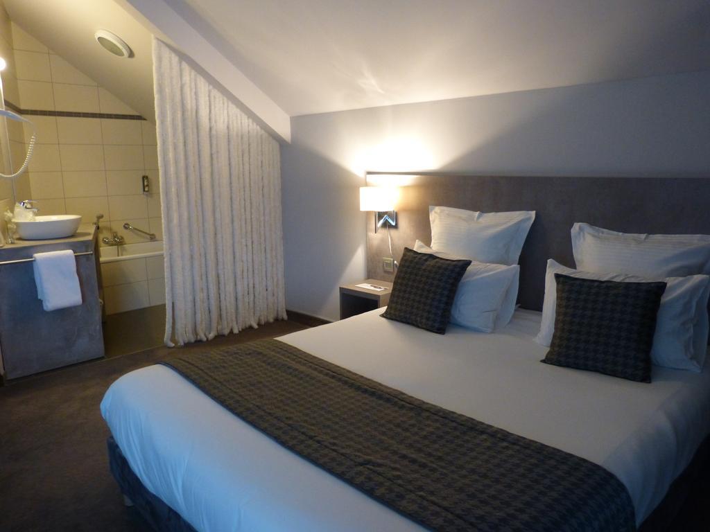 Hotel Saint Daniel Péruwelz Extérieur photo