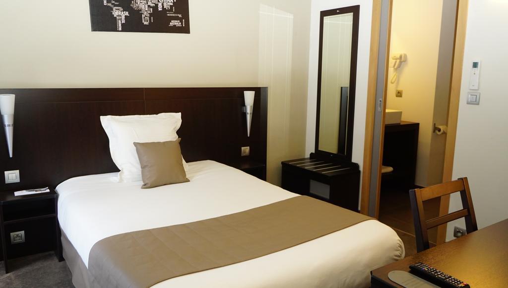 Hotel Saint Daniel Péruwelz Extérieur photo