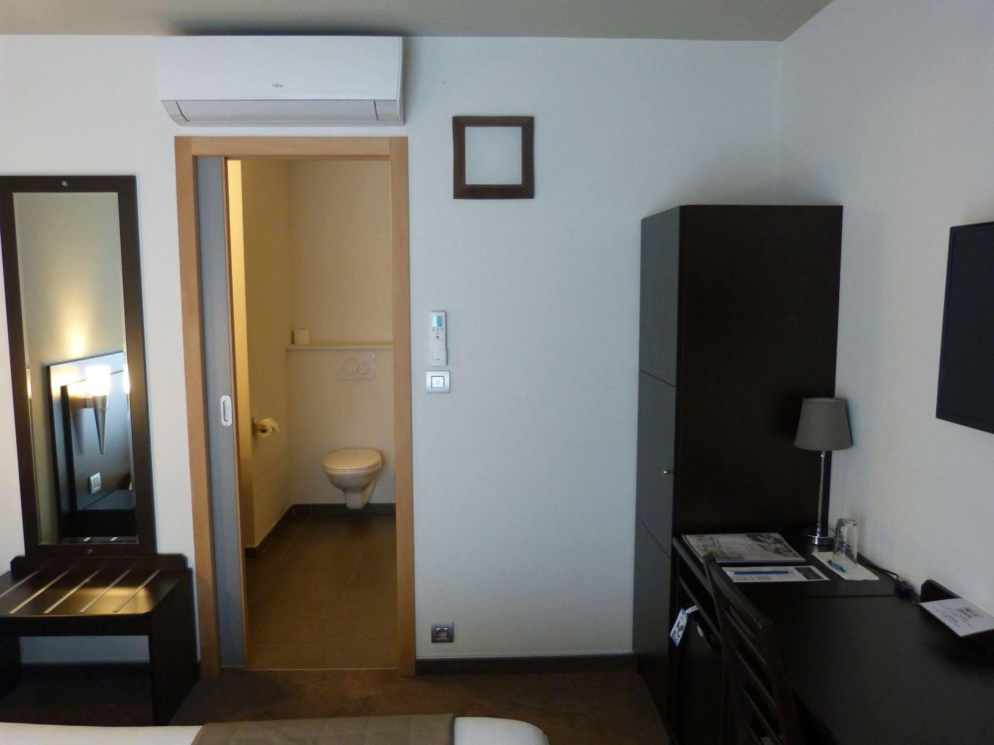 Hotel Saint Daniel Péruwelz Extérieur photo