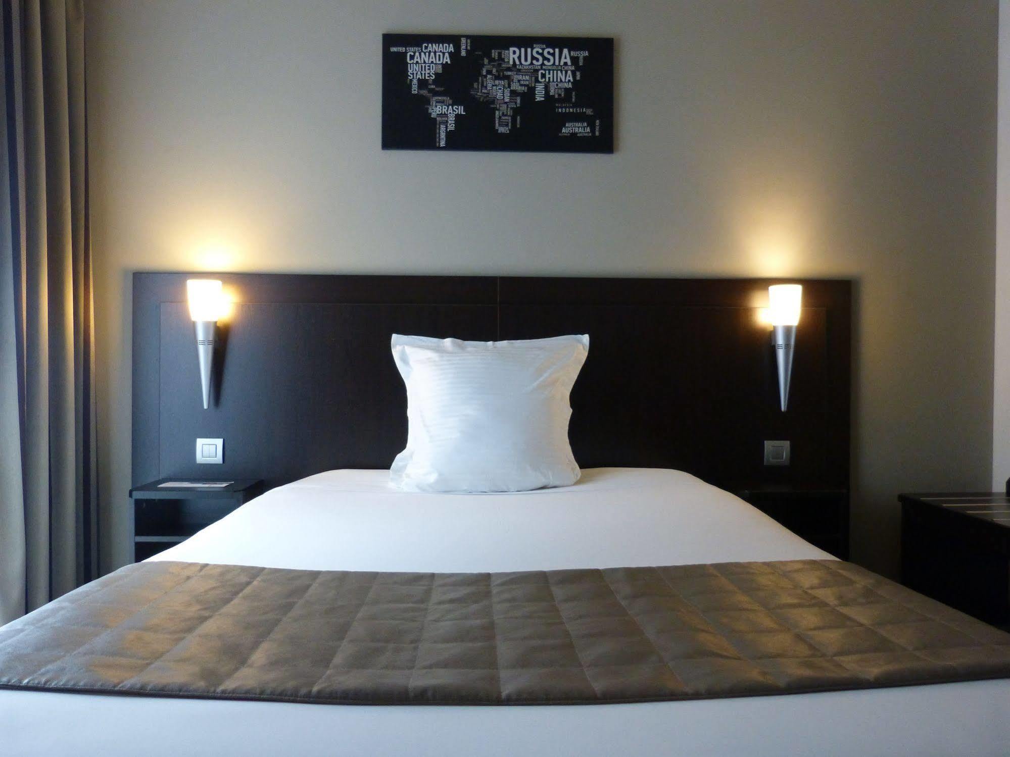 Hotel Saint Daniel Péruwelz Extérieur photo