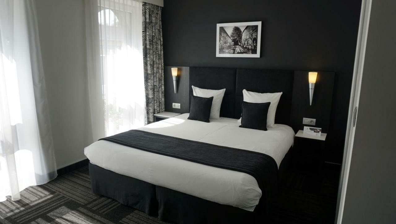 Hotel Saint Daniel Péruwelz Extérieur photo